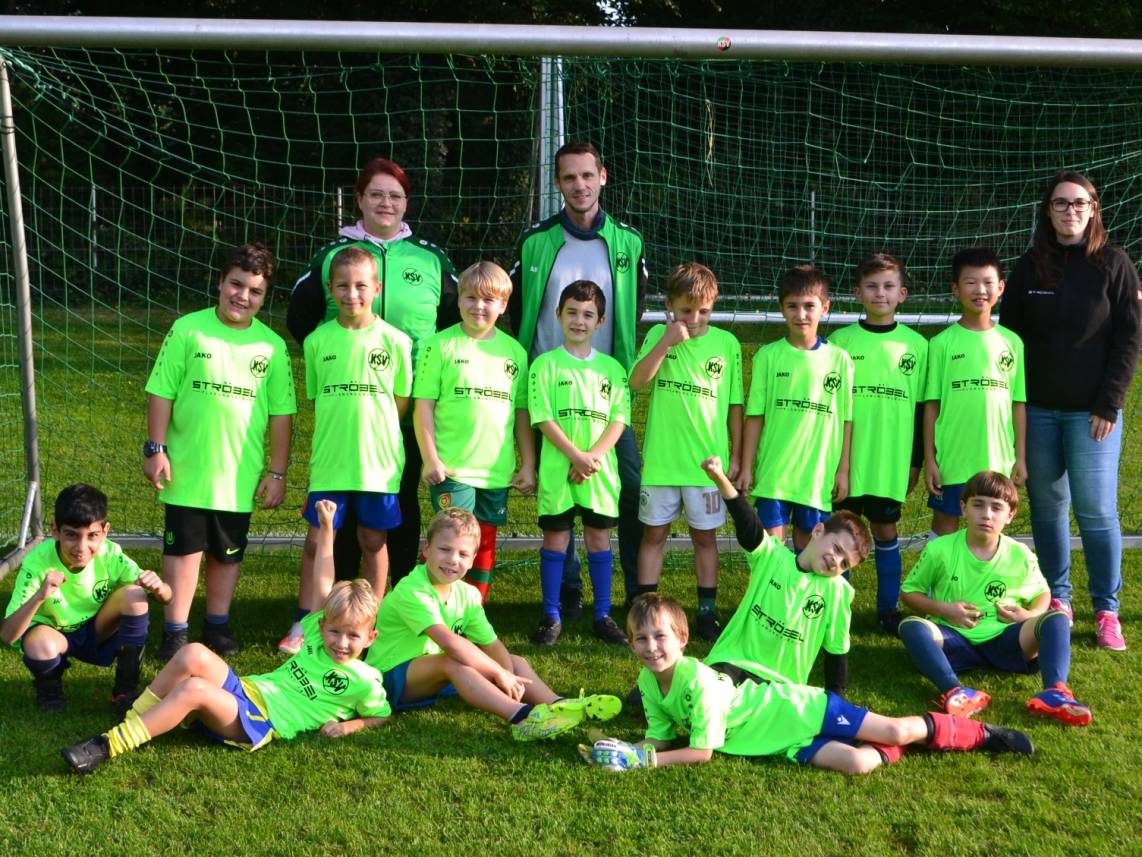 Neue Trikots für unsere F1-Junioren